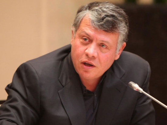 الملك يحذر من تداعيات الأزمة العراقية على المنطقة