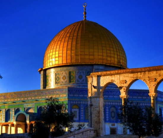 اتفاقية لدعم المقدسيين بين "الصندوق الهاشمي" و"صندوق وقفية القدس" اتفاقية لدعم المقدسيين بين "الصندوق الهاشمي" و"صندوق وقفية القدس"