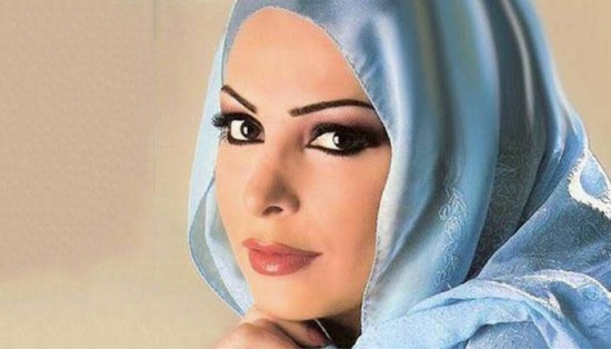 مؤلف مصري شهير يهاجم أمل حجازي: "هي غنت إيه أصلا".. وما قاله عن الحجاب صادم! مؤلف مصري شهير يهاجم أمل حجازي: "هي غنت إيه أصلا".. وما قاله عن الحجاب صادم!