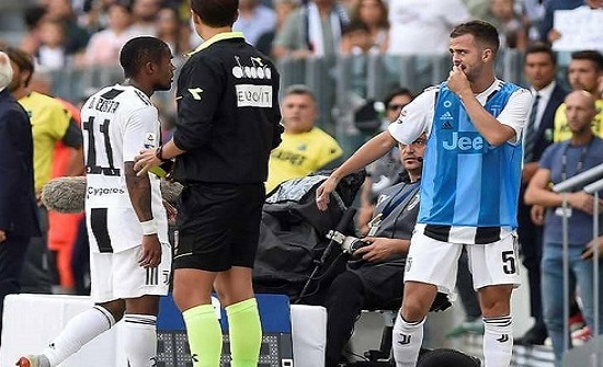 "فعل مشين" من زميل رونالدو في "ليلة الثنائية"