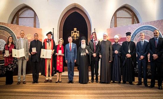 الملك في 2018: جهود كبيرة لتحقيق التنمية والاستقرار السياسي في المنطقة الملك في 2018: جهود كبيرة لتحقيق التنمية والاستقرار السياسي في المنطقة