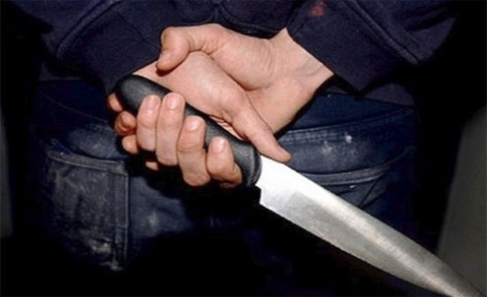 طعن شاب بمشاجرة بين أصحاب سوابق داخل السوق المركزي للخضار طعن شاب بمشاجرة بين أصحاب سوابق داخل السوق المركزي للخضار