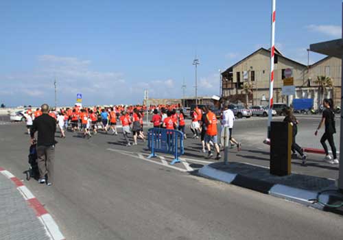 بسبب الحرارة العالية- مصرع شخص و12 اصابة خطيرة بماراثون تل ابيب