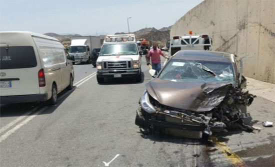 3 وفيات و71 اصابة بحوادث مختلفة بأقل من 24 ساعة (التفاصيل) 3 وفيات و71 اصابة بحوادث مختلفة بأقل من 24 ساعة (التفاصيل)