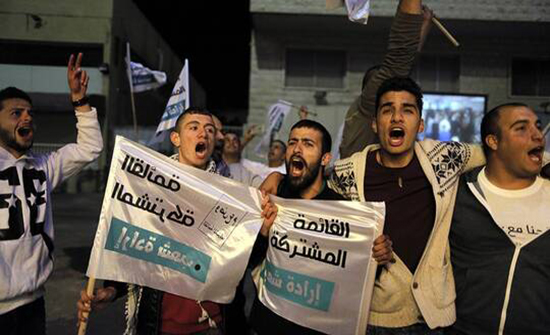 بعد فشل المحادثات بين مكوناتها.. الكنيست يوافق على تفكيك "القائمة العربية المشتركة" بعد فشل المحادثات بين مكوناتها.. الكنيست يوافق على تفكيك "القائمة العربية المشتركة"