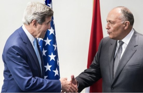 واشنطن بوست: كيري يواصل تملقه لنظام السيسي