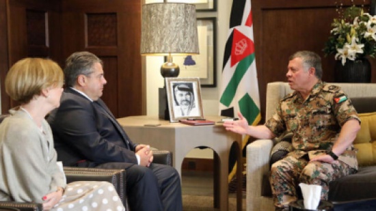 الملك : على المنظمات الدولية مساعدة الاردن