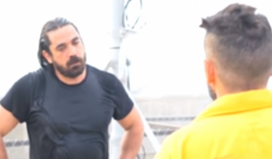 بالفيديو .. الفنان أمير كرارة يقع ضحية لمقالب رامز جلال والفاظ نابية بالفيديو .. الفنان أمير كرارة يقع ضحية لمقالب رامز جلال والفاظ نابية