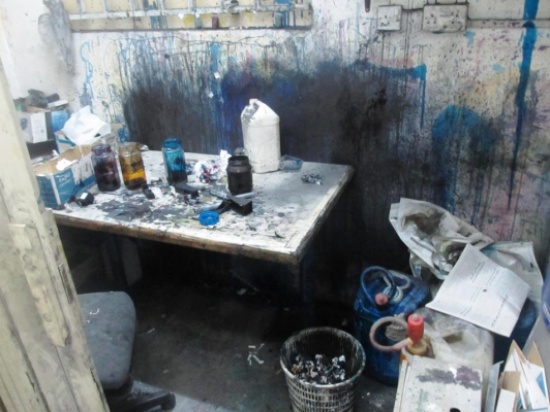 بالصور .. القبض على مزوري علامات تجارية لـ احبار الطابعات