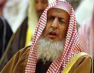 مفتي السعودية يطالب بمنع الأطباء من الكشف على المتوفيات مفتي السعودية يطالب بمنع الأطباء من الكشف على المتوفيات