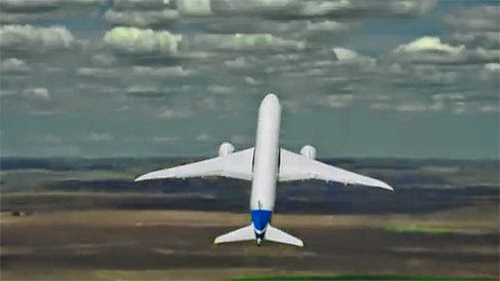 حركات بهلوانية لطائرة بوينغ الجديدة!