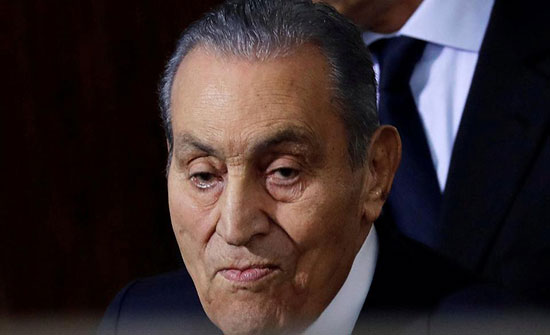 مبارك: رئيس إيران تحدث بالعربية لتشجيع الفوضى بمصر مبارك: رئيس إيران تحدث بالعربية لتشجيع الفوضى بمصر
