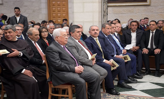 الداوود يشارك بقداس منتصف الليل بكنيسة المهد في بيت لحم الداوود يشارك بقداس منتصف الليل بكنيسة المهد في بيت لحم