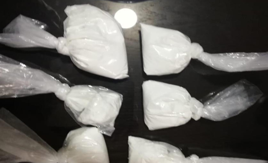 الامن يضبط عربي بحوزته كوكائين في عمان