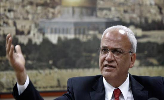 عريقات: قرار الاحتلال بهدم الخان الاحمر شرق القدس جريمة حرب