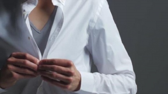 فيديو: 5 خدع على الرجل معرفتها عند ارتداء القمصان