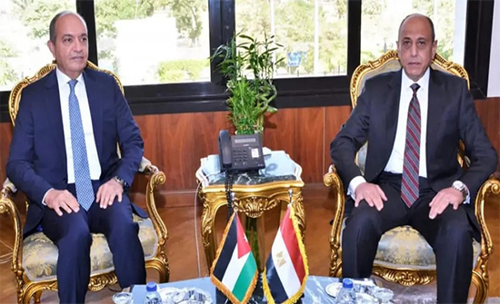 بحث تعزيز التعاون بمجالات النقل والشحن الجوي بين الأردن ومصر بحث تعزيز التعاون بمجالات النقل والشحن الجوي بين الأردن ومصر