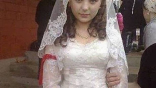 زوجوها في سن الثامنة… فماتت بعد دقائق من ليلة الدخلة.. إليكم التفاصيل الصادمة !