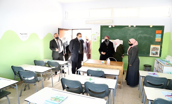 النعيمي يتفقد جاهزية مدارس ذيبان للعودة التدريجية وجاهياً النعيمي يتفقد جاهزية مدارس ذيبان للعودة التدريجية وجاهياً