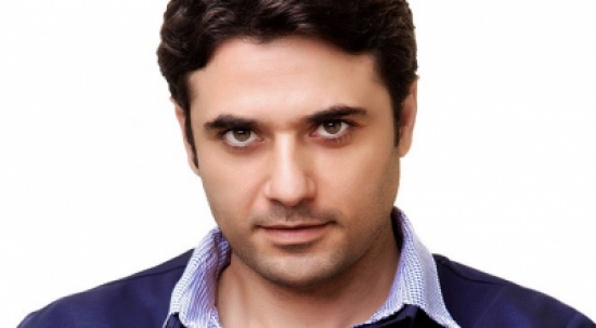 أحمد عز يصدم جمهوره بشكله (صورة) أحمد عز يصدم جمهوره بشكله (صورة)