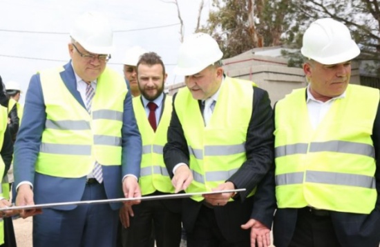 هلسة يتفقد مشاريع اضافات صفية ورياض أطفال في شفا بدران