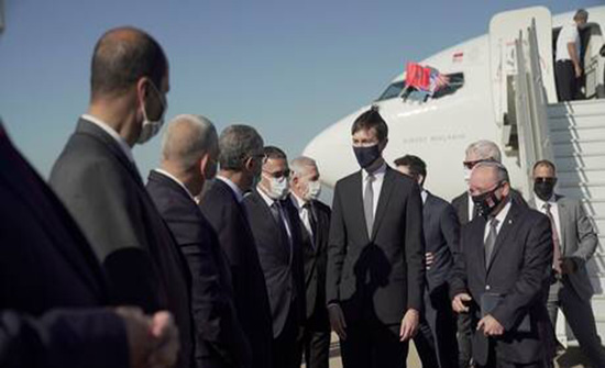 المغرب.. وفد أمريكي إسرائيلي يزور ضريحي محمد الخامس والحسن الثاني (صور) المغرب.. وفد أمريكي إسرائيلي يزور ضريحي محمد الخامس والحسن الثاني (صور)