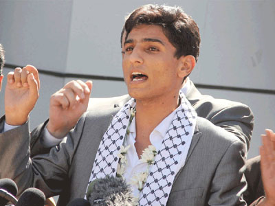 محمد عساف يوقف كل نشاطاته الفنية ويعتكف عن الغناء محمد عساف يوقف كل نشاطاته الفنية ويعتكف عن الغناء