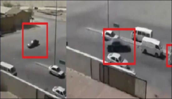 مفحط يتسبب بسحق شخص بين سيارتين