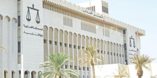 عربية اشتكت زوجها للشرطة فانتقم منها بحرمانها “أغلى ما تملك” عربية اشتكت زوجها للشرطة فانتقم منها بحرمانها “أغلى ما تملك”