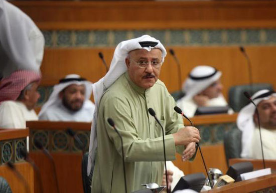 بالفيديو : وفاة نائب كويتي خلال جلسة لمجلس الامة بالفيديو : وفاة نائب كويتي خلال جلسة لمجلس الامة