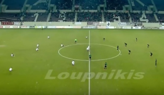 بالفيديو: ناديان يونانيان يتوقفان عن اللعب حداداً على اللاجئين السوريين المتوفين