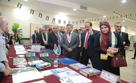 افتتاح اليوم الوظيفي الحادي عشر في جامعة الزرقاء