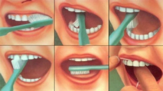 أطباء ينصحون بالإقلال من تنظيف الأسنان! أطباء ينصحون بالإقلال من تنظيف الأسنان!