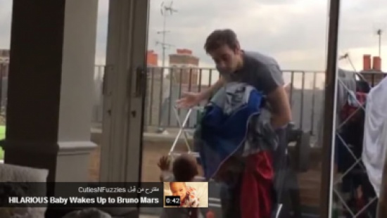 طفل يتحاور مع والده !