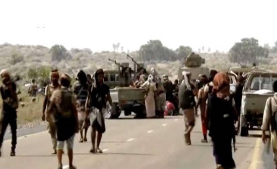 الحوثيون يماطلون في الانسحاب من الحديدة وموانئها