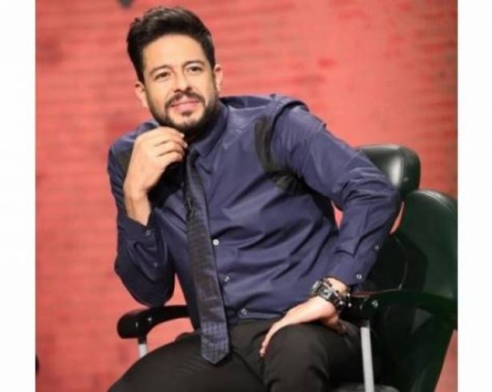 محمد حماقي يخرج عن صمته ويكشف عن رأيه من تصريح شيرين حول عمرو دياب ! محمد حماقي يخرج عن صمته ويكشف عن رأيه من تصريح شيرين حول عمرو دياب !