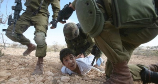 الجيش الاسرائيلي يعتقل طفلاً فلسطينياً ابن خمس سنوات
