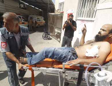 إخلاء أكبر مستشفيات رفح جنوبي غزة بعد تعرضه للقصف الإسرائيلي