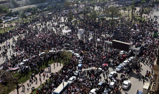 تسع فضائيات مصرية توقف بث المسلسلات تزامناً مع مظاهرات «تفويض الجيش» تسع فضائيات مصرية توقف بث المسلسلات تزامناً مع مظاهرات «تفويض الجيش»