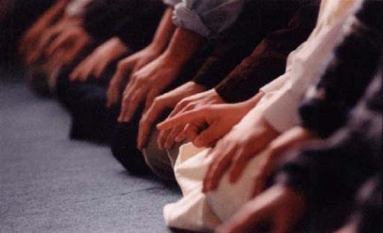 حكم تأخير صلاة العشاء والتراويح لوقت متأخر من الليل !! حكم تأخير صلاة العشاء والتراويح لوقت متأخر من الليل !!
