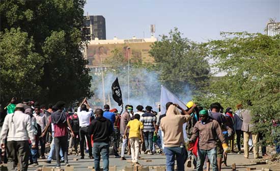 واشنطن : فرض كلفة إضافية على العسكريين في السودان إن استمر العنف القائم واشنطن : فرض كلفة إضافية على العسكريين في السودان إن استمر العنف القائم