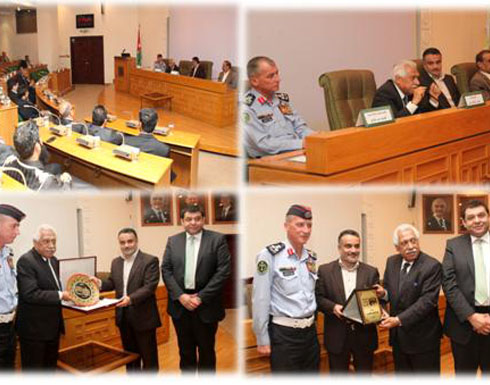 أمين عمان يلتقي وفد البنك الإسلامي للتنمية