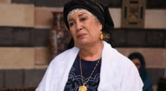 منى واصف حزينة على وفاة اختها منى واصف حزينة على وفاة اختها