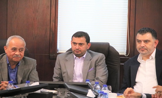 البطاينة يدعو القطاع الصناعي للاستفادة من برنامج "خدمة وطن " البطاينة يدعو القطاع الصناعي للاستفادة من برنامج "خدمة وطن "
