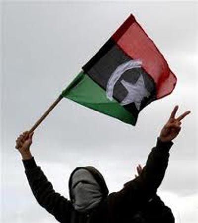 لواء من الثوار الليبيين يحلّ نفسه ويسلّم أسلحته لواء من الثوار الليبيين يحلّ نفسه ويسلّم أسلحته
