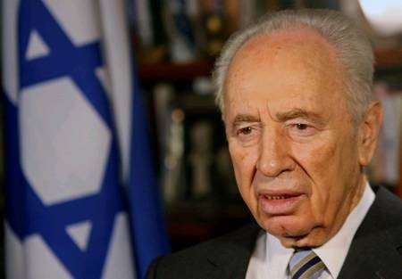 شمعون بيريز : الرئيس عرفات لم يمت بالسم