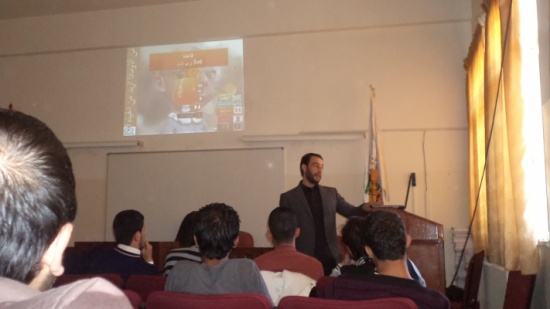 كلية الحصن الجامعية تعقد ورشة عمل بعنوان  (من أنا وماذا أريد من الحياة)