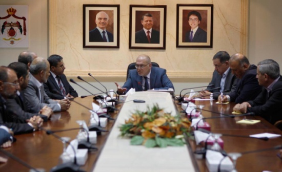 وزير الاشغال العامة يلتقي نقيب وأعضاء مجلس نقابة المهندسين وزير الاشغال العامة يلتقي نقيب وأعضاء مجلس نقابة المهندسين