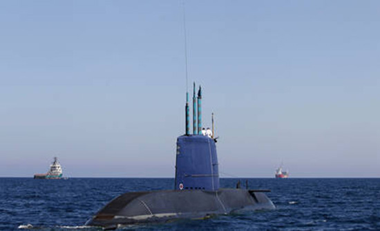 "كان": غواصة إسرائيلية اجتازت السويس قاصدة الخليج
