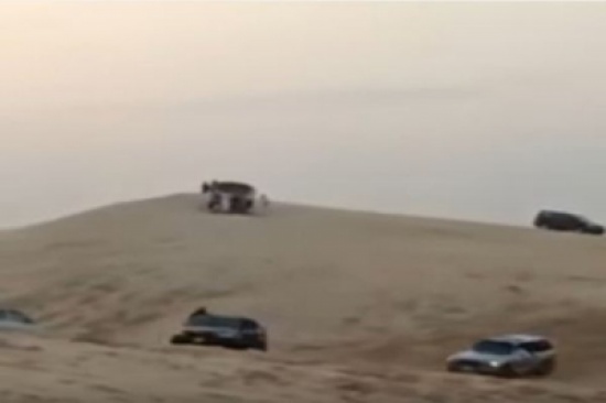 شاب وفتاة مارسا هواية التطعيس فكانت المفاجأة!